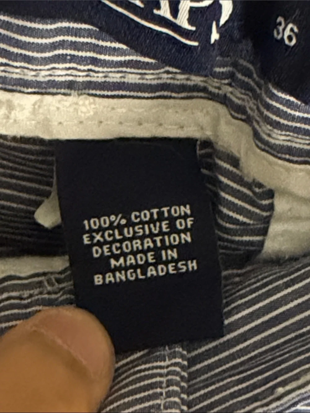 Chaps Men's Navy Blue Pinstripe Cargo Shorts 100% cotton